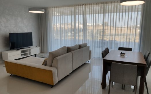 Byty / Apartmány Byt na medziposchodí v Atalaya provincia Málaga